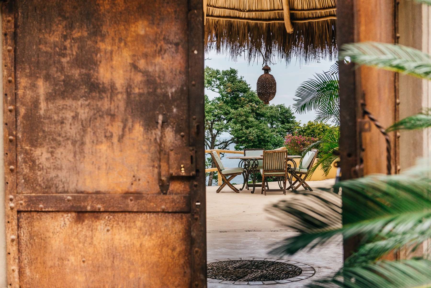 amor-boutique-hotel-la-paz-ocean-view-entry