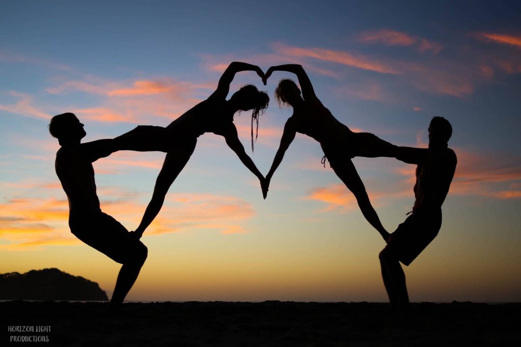 amor-boutique-hotel-yoga-retreat-heart-silhouette-beach