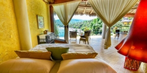 amor-boutique-hotel-beso-dulce-bedroom-ocean-view