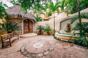 amor-boutique-hotel-la-paz-gorgeous-mexican-courtyard
