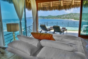 amor-boutique-hotel-panoramicas-Romance-master-bedroom-ocean-view