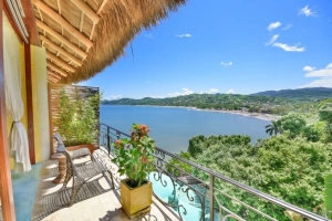 amor-boutique-hotel-panoramicas-mi-primer-beso-ocean-view-balcony (1)