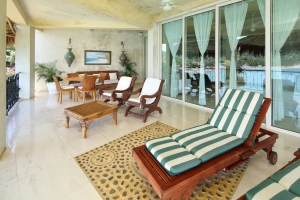 amor-boutique-hotel-sayulita-villa-bonita-beach-chairs