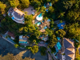amor-boutique-hotel-villa-arboles-drone-view
