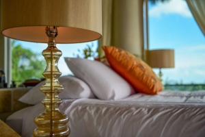 amor-boutique-hotel-villa-romance-glass-lamp