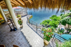 amor-boutique-hotel-villa-sirenita-ocean-view-terrace