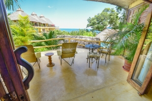 amor-boutique-hotel-vista-verde-balcony