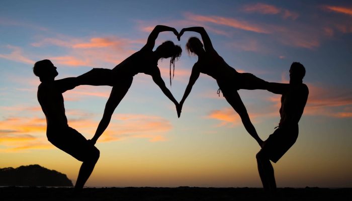 amor-boutique-hotel-yoga-retreat-heart-silhouette-beach