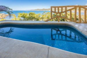amor-boutique-hotel-pool-ocean-view-villa-serena