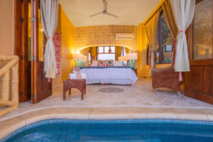amor-boutique-hotel-villa-serena-bed-pool-villa-serena